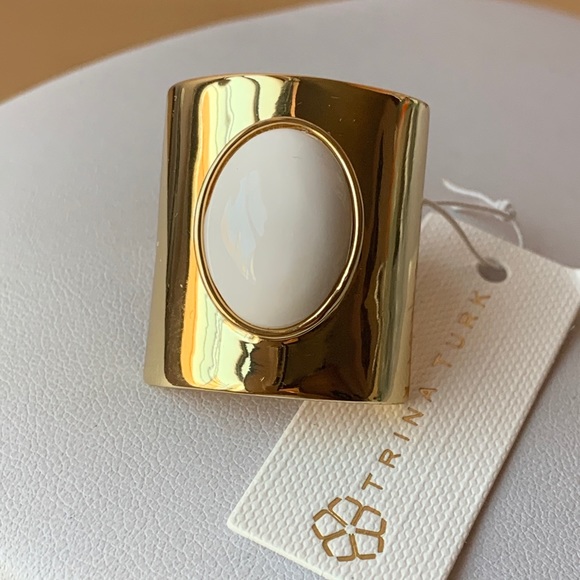 TRINA TURK Gold Tone And  White Agate/Onyx Ring - Picture 1 of 10